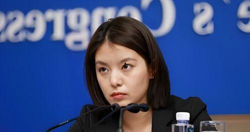 郑州美女爆料新闻视频播放,揭秘背后惊人真相  第2张